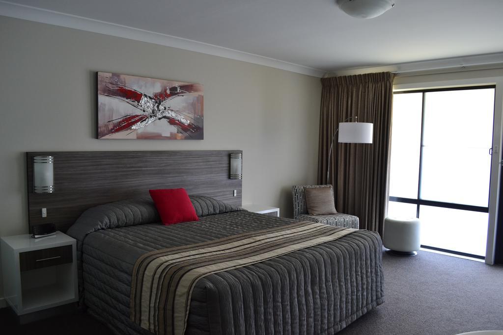 Cattlemans Country Motor Inn&apartamentos con servicio Dubbo Exterior foto