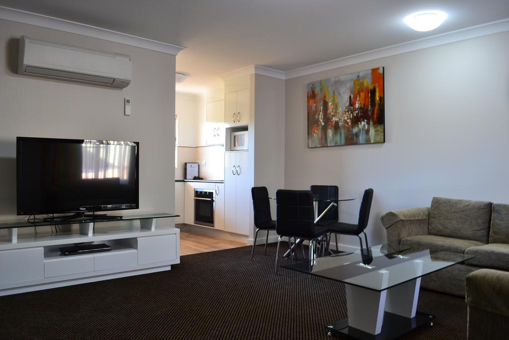 Cattlemans Country Motor Inn&apartamentos con servicio Dubbo Exterior foto