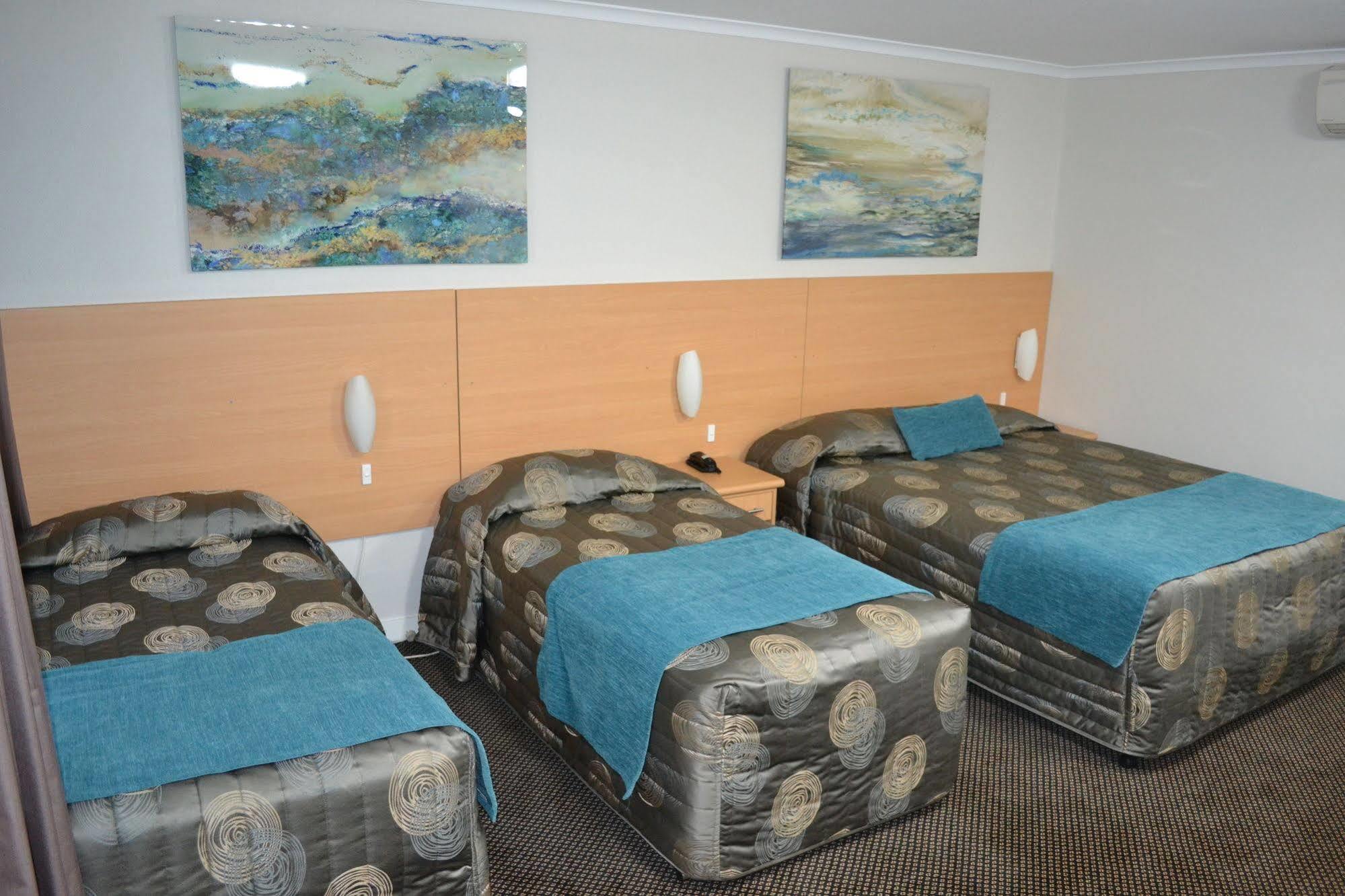 Cattlemans Country Motor Inn&apartamentos con servicio Dubbo Exterior foto